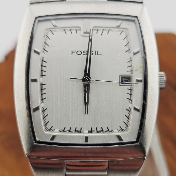 Fossil Women's Silver Tone Arikitekt Watch Calendar Dial Wide Band FS-4025 - Picture 2 of 7